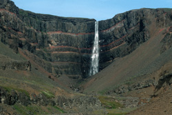 Weltweite Abenteuerreisen, Reisen mit Abenteuercharakter weltweit - Island - Wasserfall